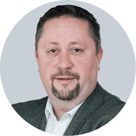 Justin-Mullen-headshot__circle_frame